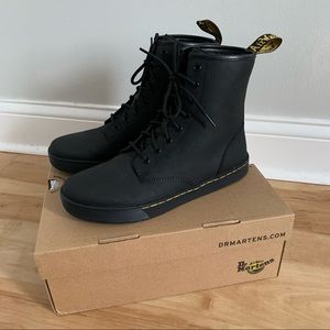 Dr Martens Cairo sneaker boots